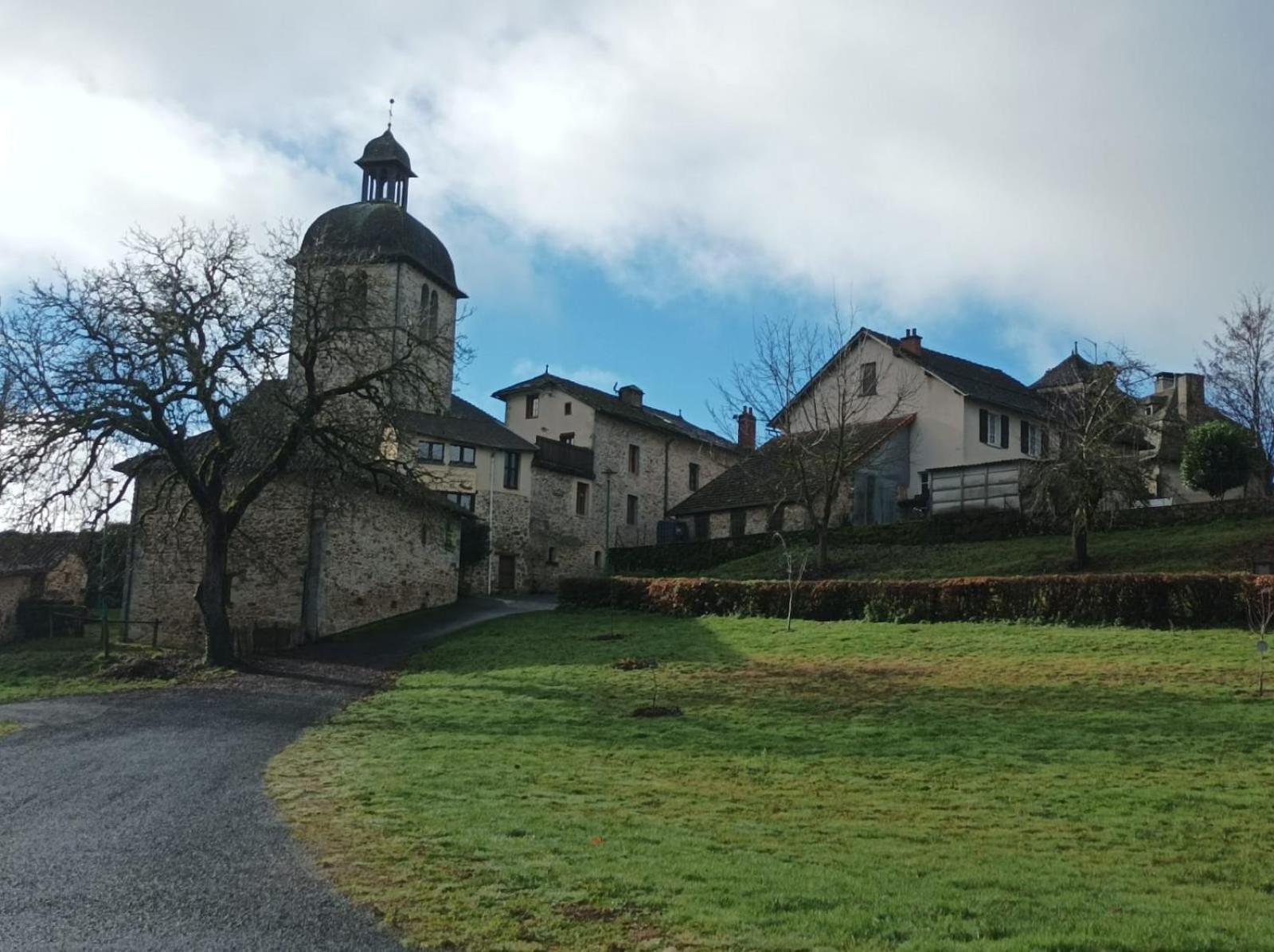 Auberge De Mourjou Kültér fotó