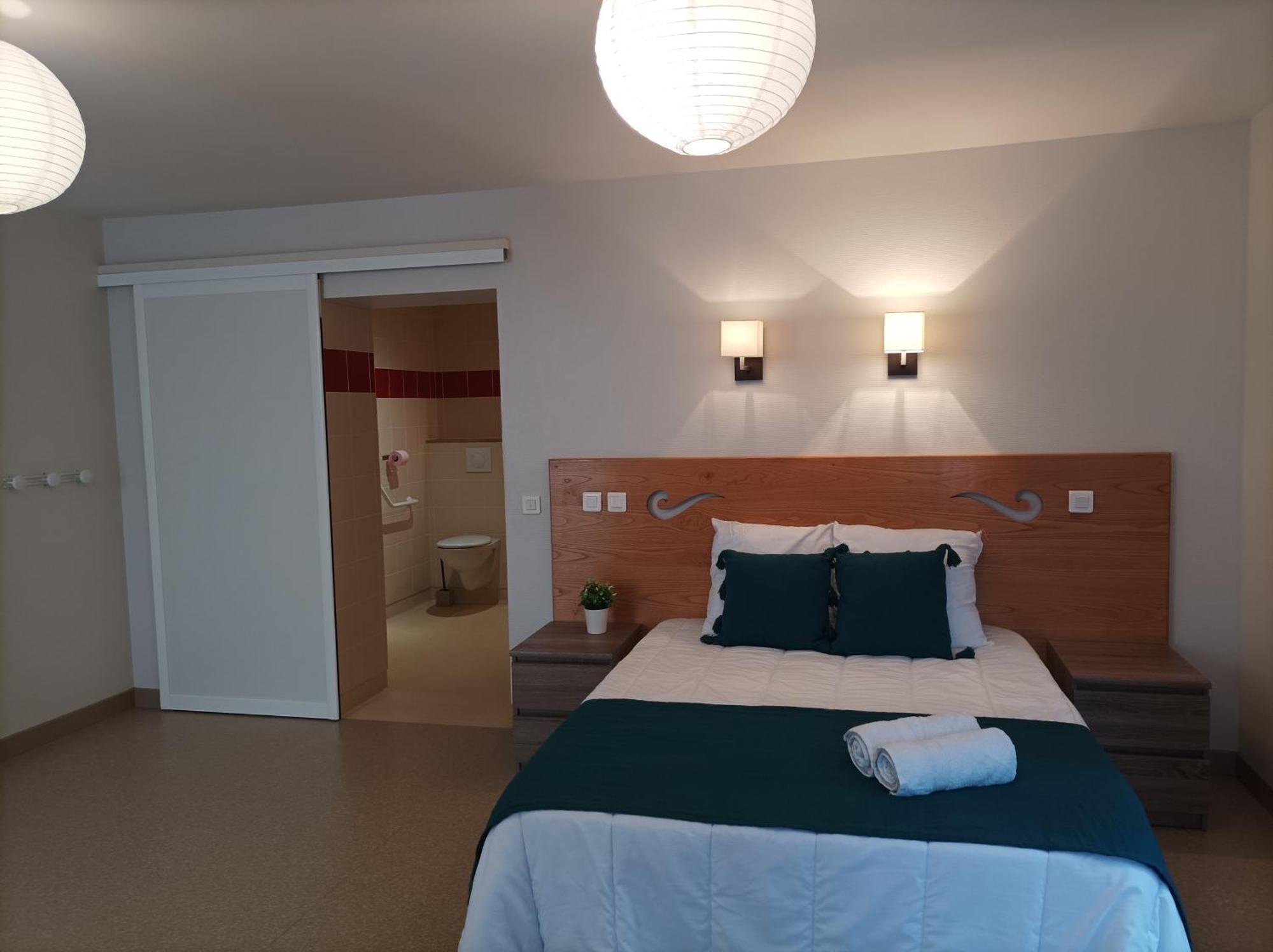 Auberge De Mourjou Kültér fotó
